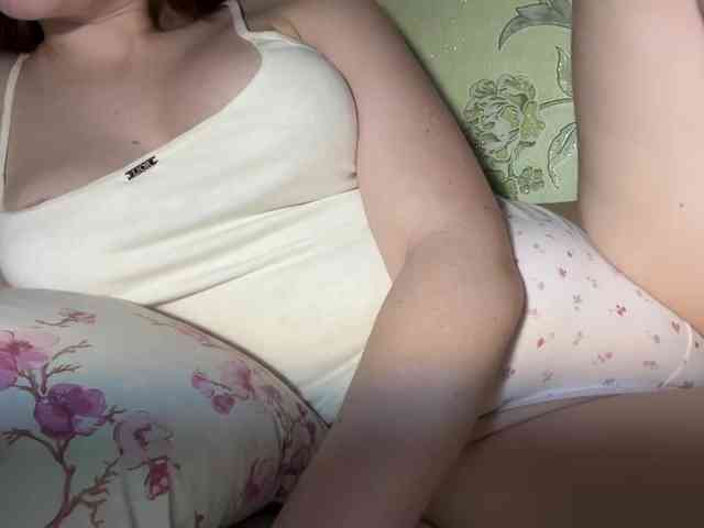 GoddessBratRosa webcam