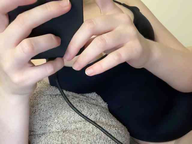 GoddessBratRosa webcam