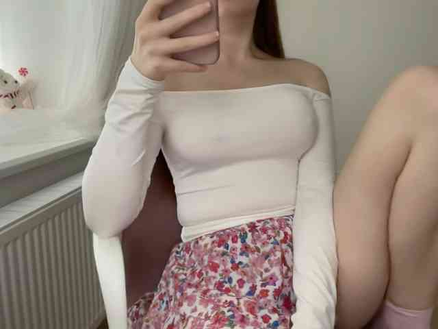 GoddessBratRosa webcam