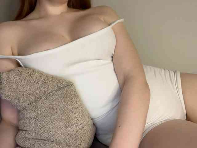 GoddessBratRosa webcam