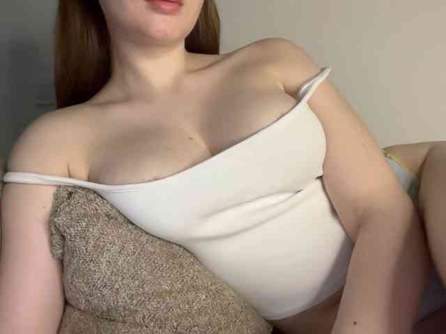 GoddessBratRosa webcam