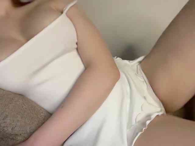 GoddessBratRosa webcam