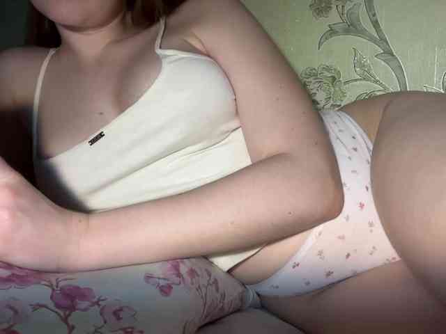 GoddessBratRosa webcam