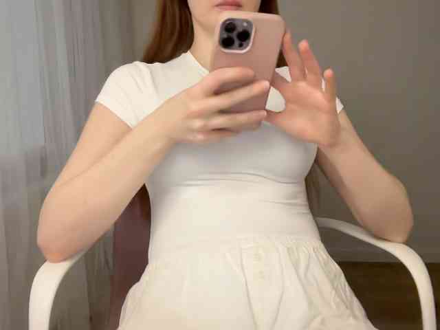 GoddessBratRosa webcam