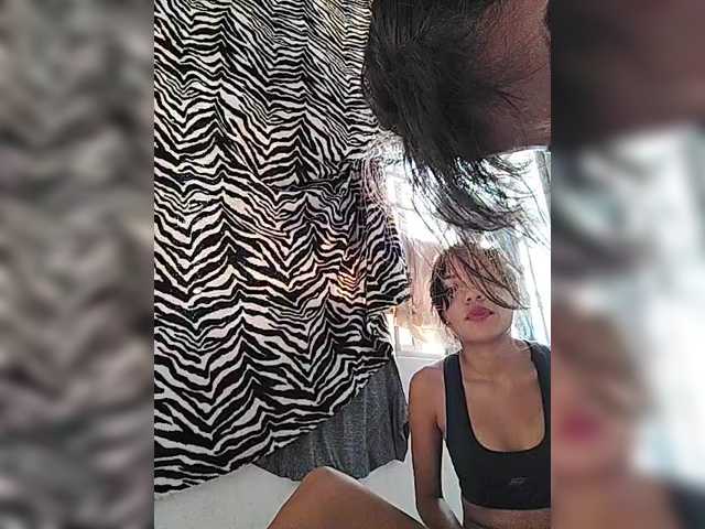 ROOMEXOTIC11 live cam on BongaCams