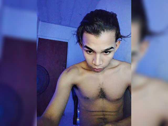 ROOMEXOTIC11 live cam on BongaCams
