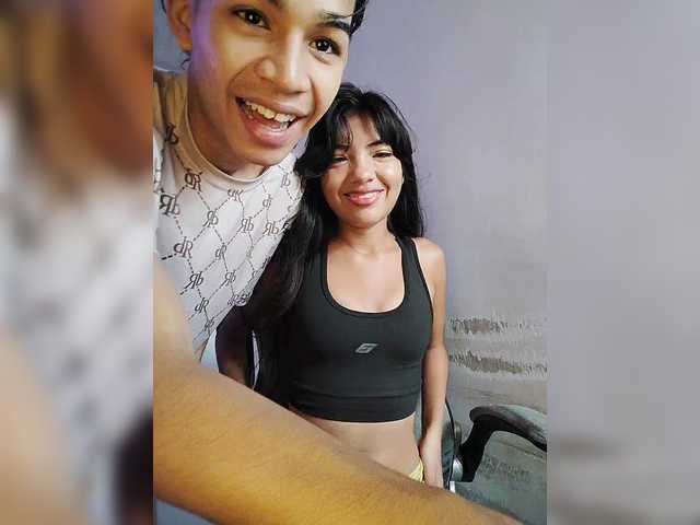 ROOMEXOTIC11 live cam on BongaCams