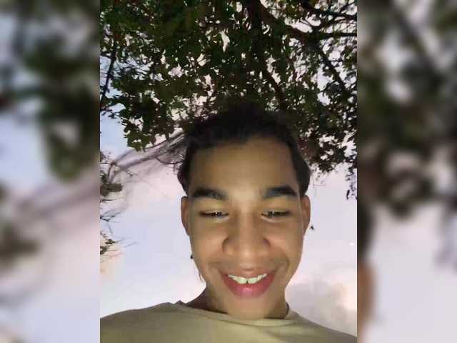 ROOMEXOTIC11's BongaCams profile