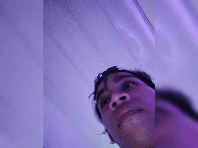 ROOMEXOTIC11 webcam