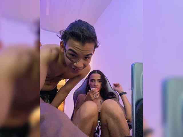 ROOMEXOTIC11 webcam