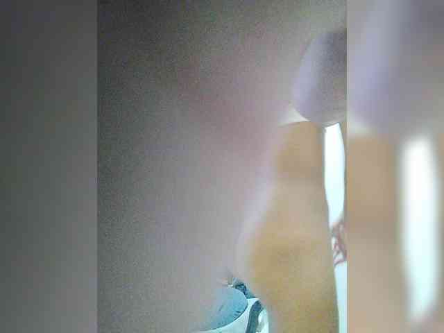 ROOMEXOTIC11 webcam