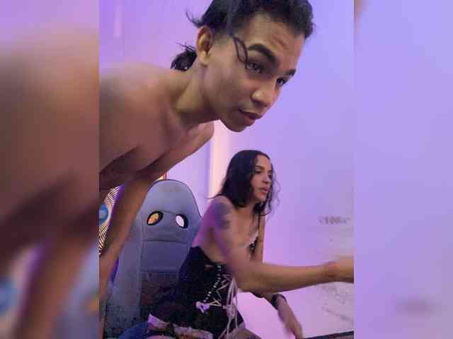 ROOMEXOTIC11 webcam