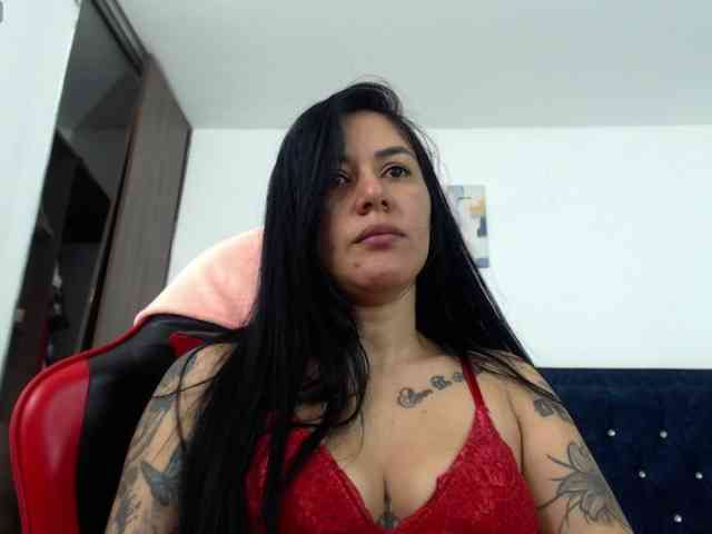 Mimibustamante33 webcam