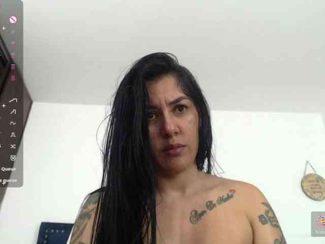 Mimibustamante33 webcam