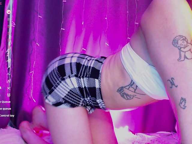 NiaandMolly live cam