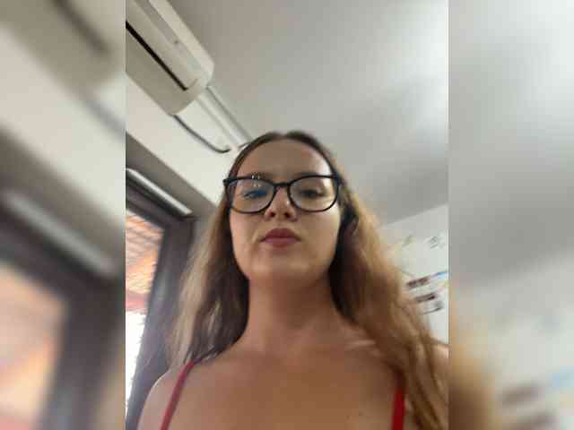 MiaSinn webcam