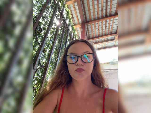 MiaSinn webcam