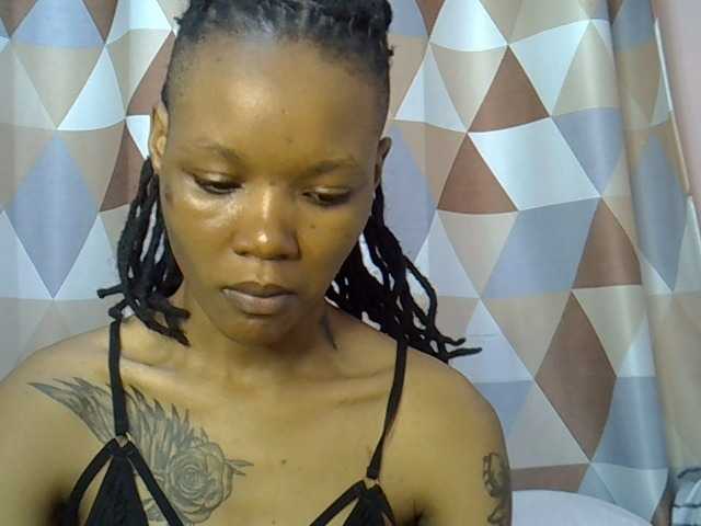 Sexyroses Live Cam on BongaCams