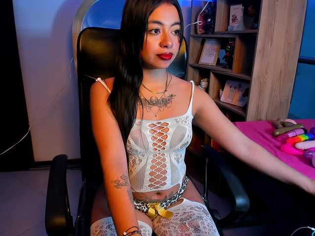 ViolettaRousse live cam on BongaCams