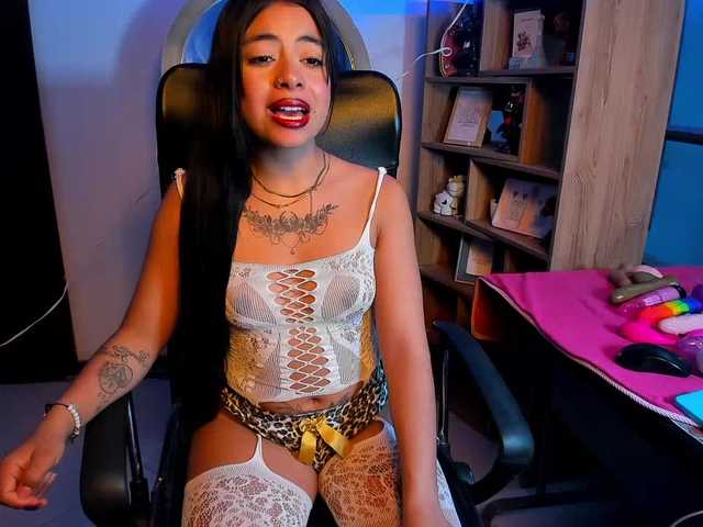 ViolettaRousse live cam on BongaCams