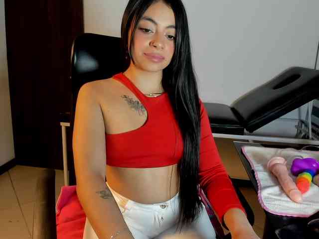 ViolettaRousse webcam