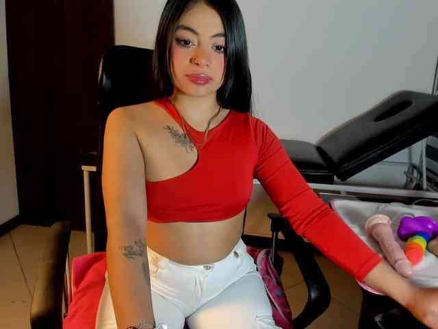 ViolettaRousse webcam
