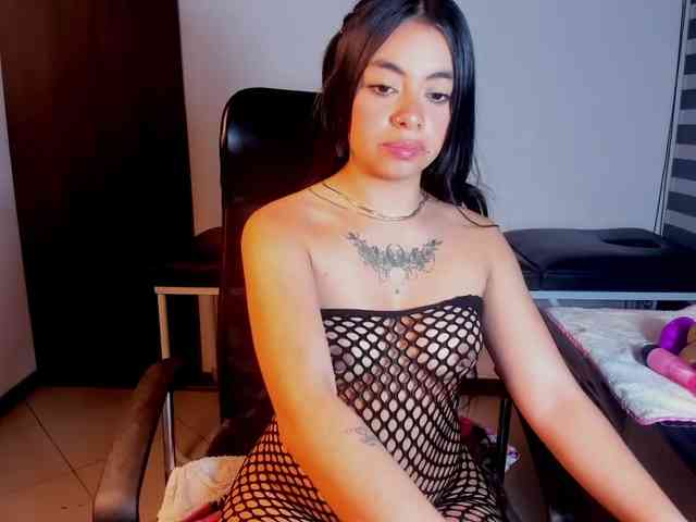 ViolettaRousse webcam