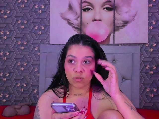 Emily-Rivera78 live cam on BongaCams