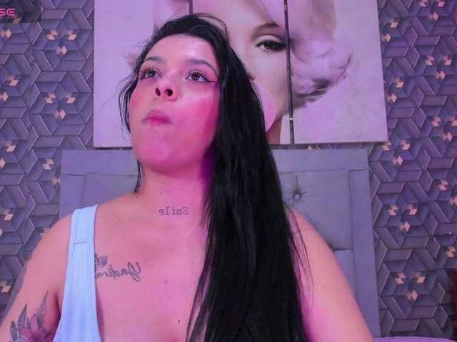 Emily-Rivera78 live cam