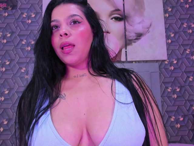Emily-Rivera78 live cam on BongaCams