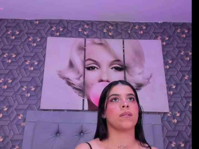 Emily-Rivera78 webcam