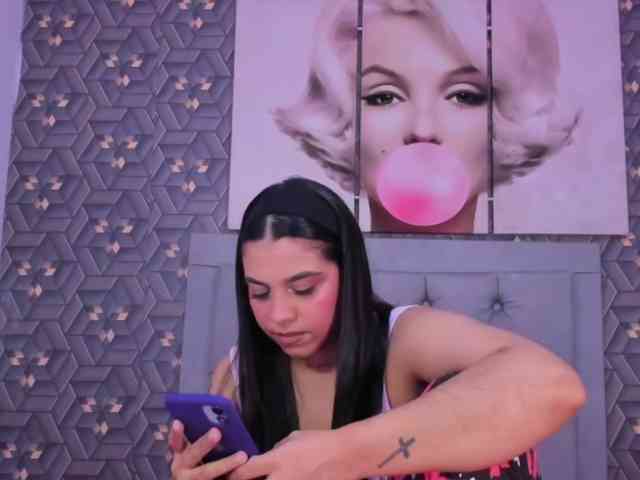 Emily-Rivera78 webcam