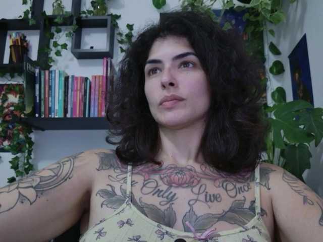 talimajesty live cam on BongaCams