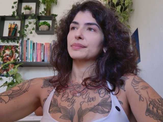 talimajesty live cam on BongaCams