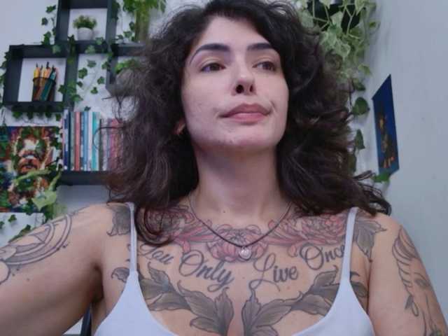 talimajesty live cam on BongaCams