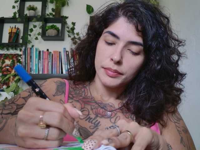 talimajesty, live now on BongaCams