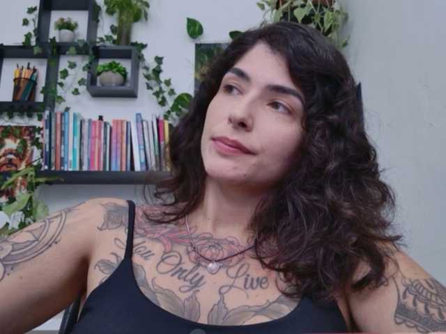talimajesty, live now on BongaCams