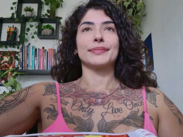 talimajesty, en directo ahora en BongaCams