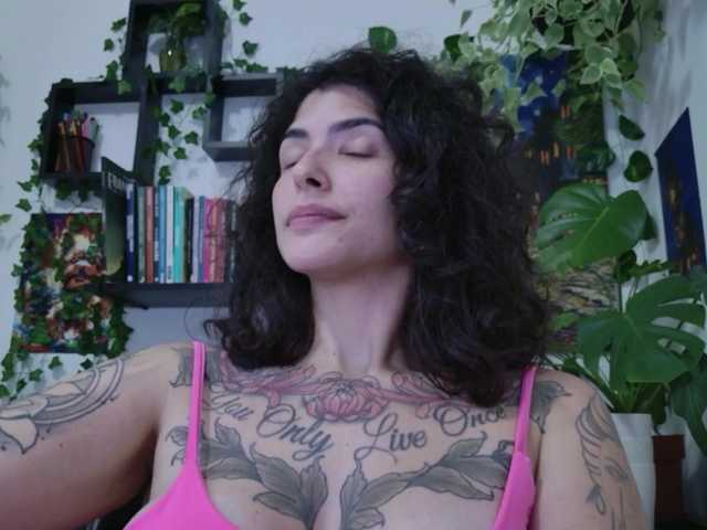 talimajesty live cam on BongaCams