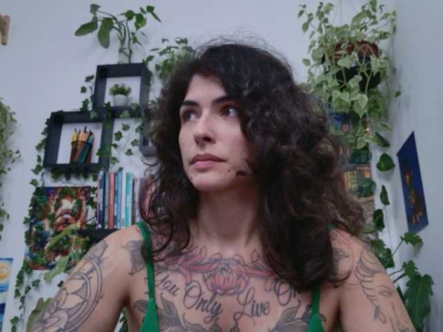 talimajesty live cam preview