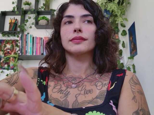 talimajesty — live female cam