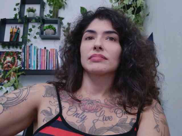 Modelo: TaliMajesty