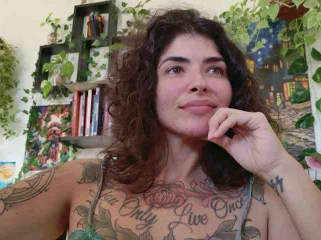 Modelo: TaliMajesty