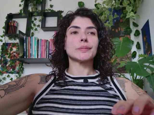 Modelo: TaliMajesty