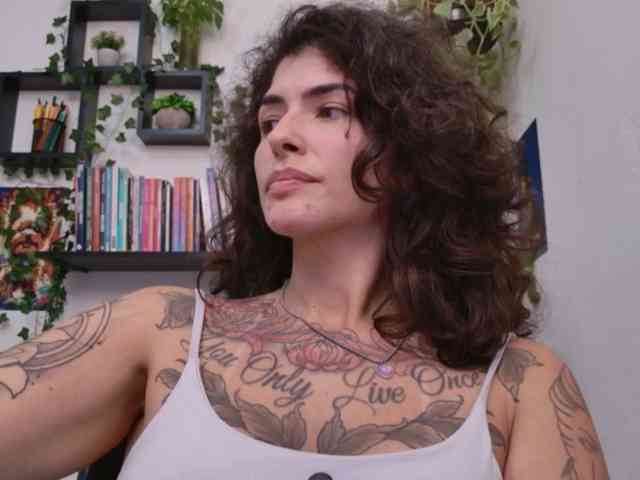 Modelo: TaliMajesty