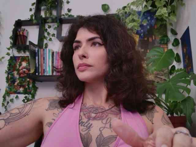 Modelo: TaliMajesty