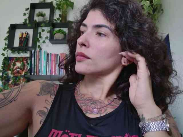 talimajesty webcam