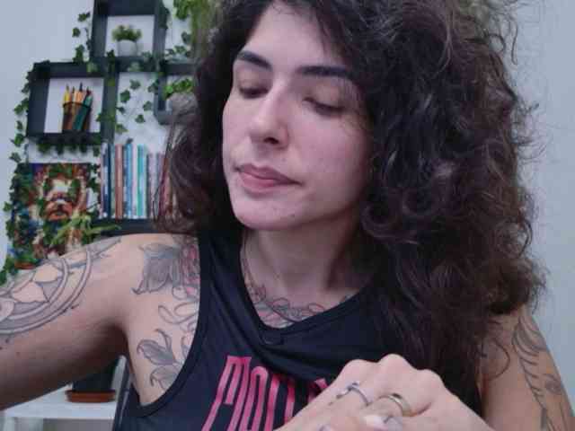 Modelo: TaliMajesty
