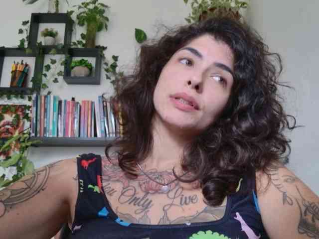 Modelo: TaliMajesty