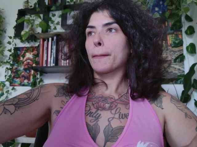 Modelo: TaliMajesty